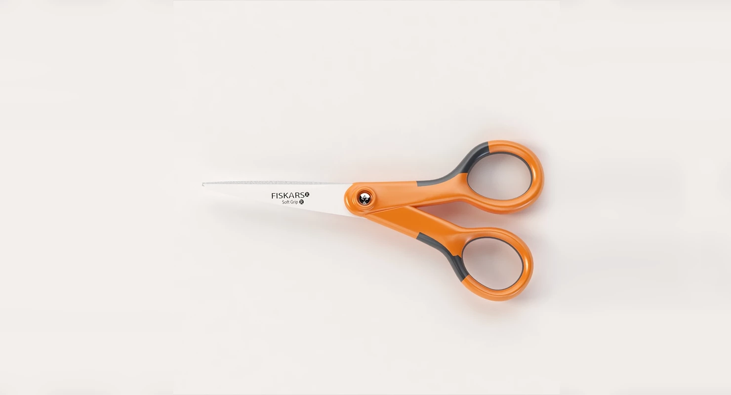Fiskars Softgrip Scissors 3D Model_01